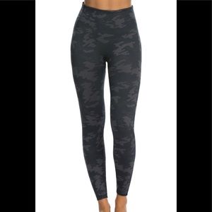 Spanx Look At Me Now Camo Leggings